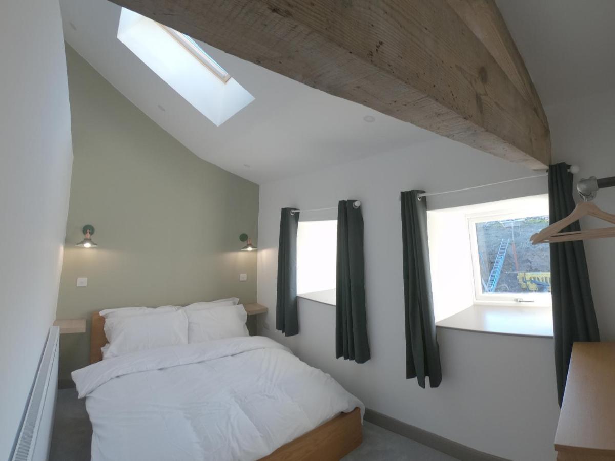 Unique Barn Conversion In Saddleworth Oldham Exteriör bild