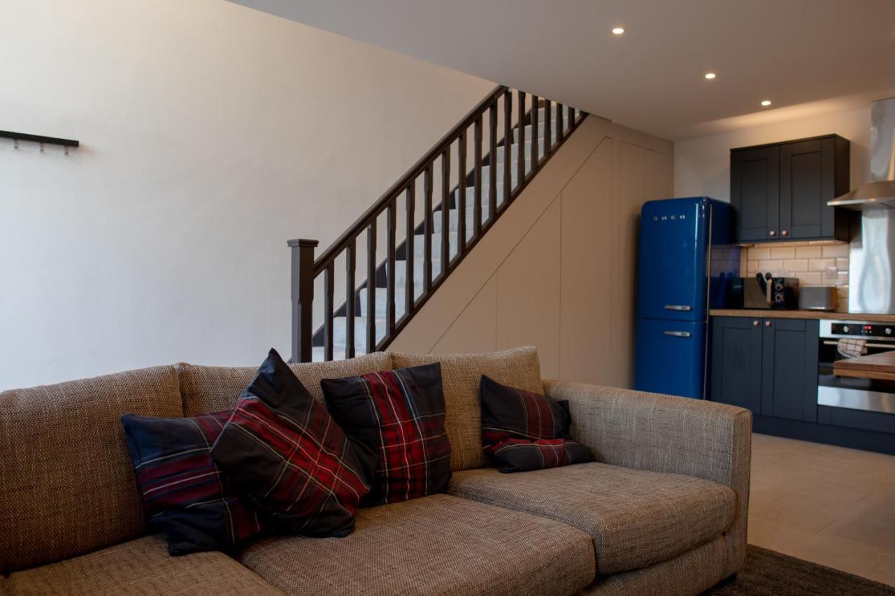 Unique Barn Conversion In Saddleworth Oldham Exteriör bild